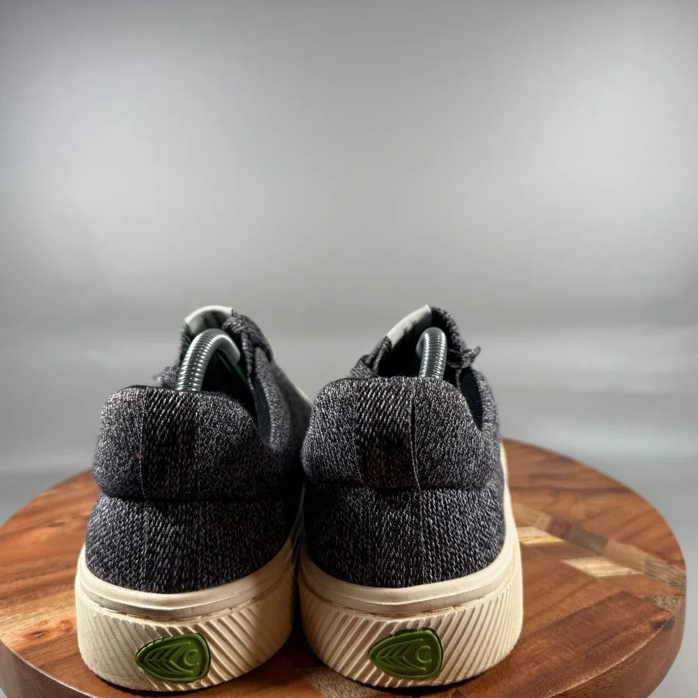 Cariuma IBI Low Grey Bamboo Knit Sustainable Sneakers Mens 10.5 Womens 12